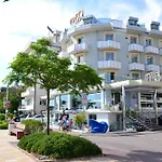 Hotel Rex - Fronte mare Riccione